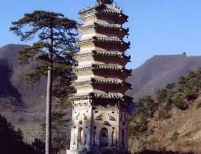 板廠峪塔 板廠峪塔