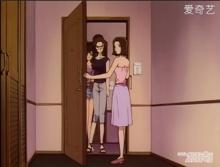 律子小姐穿著紅色高跟鞋