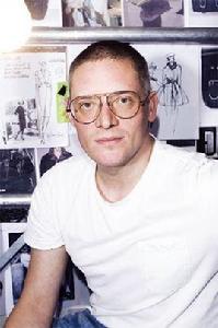 Giles Deacon Giles Deacon