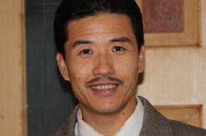 關小平[二人轉演員]