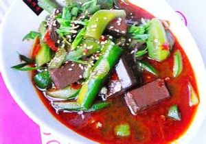 鴨血旺燒絲瓜 鴨血旺燒絲瓜