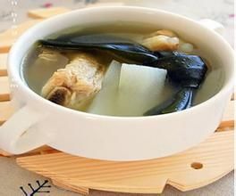 胡蘿蔔冬瓜排骨海帶湯 胡蘿蔔冬瓜排骨海帶湯