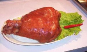 鹵香肘子 鹵香肘子