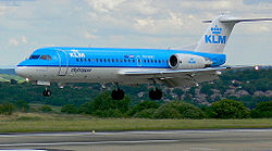 荷蘭航空子公司KLM Cityhopper航空所屬的一架福克F70，於英國利茲布拉德福德國際機場