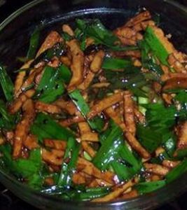 香辣蒜苗炒豆乾 香辣蒜苗炒豆乾