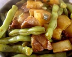 土豆豆角燉肉 土豆豆角燉肉