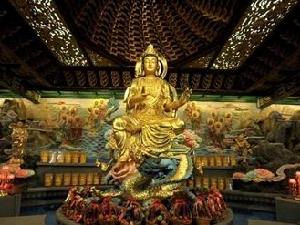 觀音菩薩誕辰日之朝拜活動