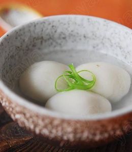 紫糯鮮肉湯圓 紫糯鮮肉湯圓