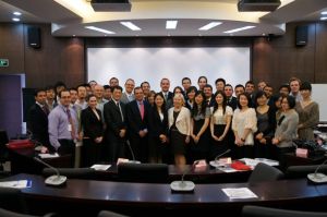 2013年，雷志耀教授赴美參加美國耳鼻喉學院大會