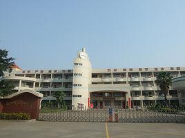 龍江城區中心國小 龍江城區中心國小