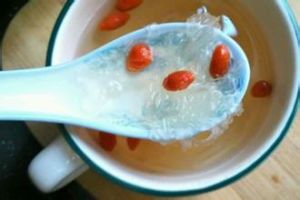 人參燕窩湯 人參燕窩湯