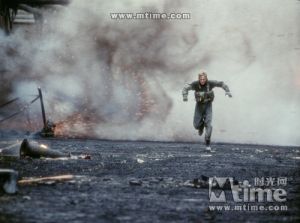 《深入敵後》劇照