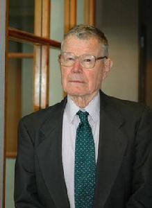 托馬斯·克羅姆比·謝林 托馬斯·克羅姆比·謝林