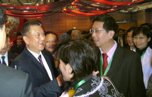 何厚鏵會見上海代表團