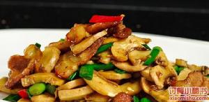 家炒青蒜口蘑菇