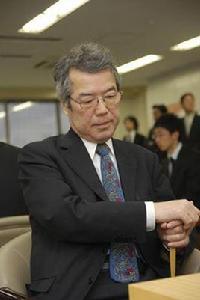 石田芳夫 石田芳夫