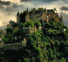 布里姆斯通山城堡國家公園