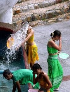 傣族潑水節 傣族潑水節