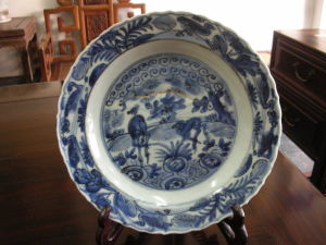 青花麒麟花卉紋盤 青花麒麟花卉紋盤