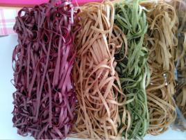 紫薯麵條 紫薯麵條