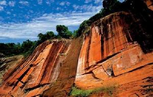 丹霞申遺成功引發“申遺熱”