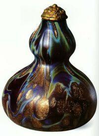 攪胎捺金星玻璃葫蘆式煙壺 攪胎捺金星玻璃葫蘆式煙壺