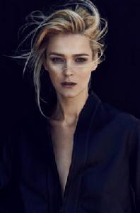 卡門·凱絲 卡門·凱絲