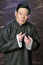 《日出》飾:李石清