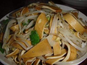 蒜苗綠豆芽炒豆腐乾 蒜苗綠豆芽炒豆腐乾