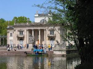 瓦津基公園 瓦津基公園