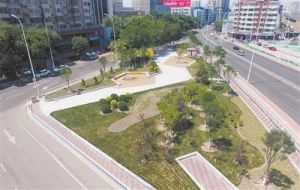 三角地街心公園 三角地街心公園