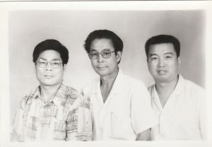 葉公沈諸梁作者合影，中為葉建民先生