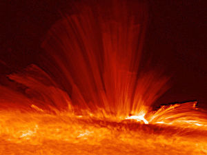 太陽黑子爆炸