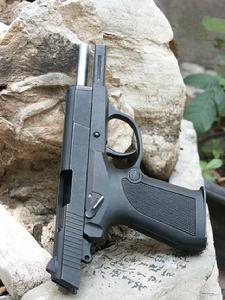 中國92式5.8毫米手槍 中國92式5.8毫米手槍