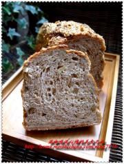 核桃麥片吐司 核桃麥片吐司