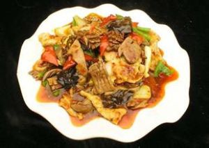 雞肝炒木耳 雞肝炒木耳