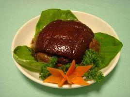 雕梅扣肉 雕梅扣肉