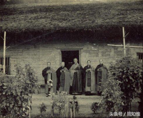 此高僧鴉片戰爭出生,給蔣介石算過命,抗過日,當過新中國的官,活了120歲 此高僧鴉片戰爭出生,給蔣介石算過命,抗過日,當過新中國的官,活了120歲