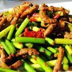蒜薹煸牛肉絲 蒜薹煸牛肉絲