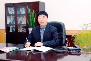 大連市第二中學校長劉昌利