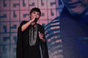 情人你心事重重 情人你心事重重