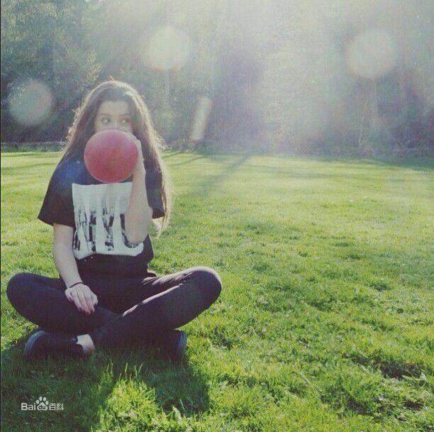 娜塔莎IG上的照片