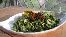 涼拌槐花 涼拌槐花