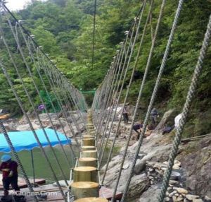 巾仙溪峽谷樂園 巾仙溪峽谷樂園