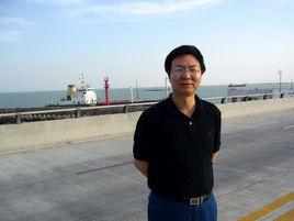 王景榮[中共金華市委統戰部常務副部長]