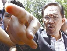 馬前副總理反訴助理誹謗