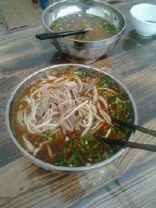 大理巍州耙肉餌絲 大理巍州耙肉餌絲