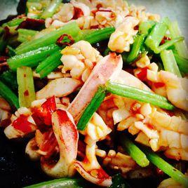 魷魚炒菜花 魷魚炒菜花