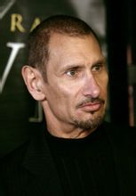 葛雷格瑞&middot;達克 Gregory Dark