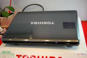 東芝 SATELLITE M305 東芝 SATELLITE M305